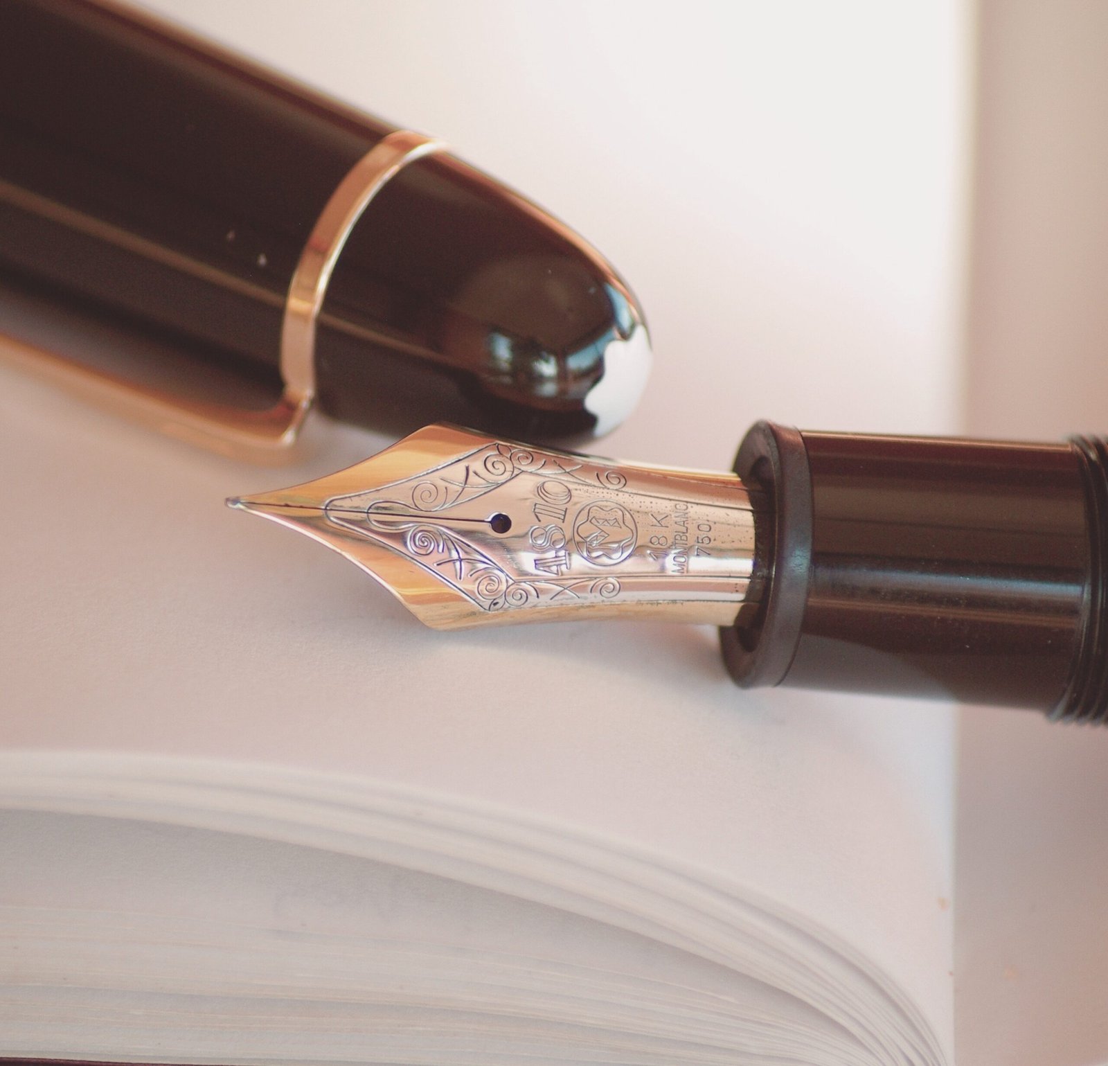 copywriting services, fountain pen